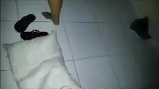 تبوص من الشباك
