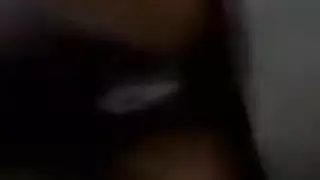 مراهقه غير مفتوحه