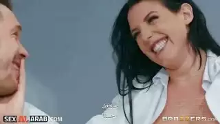جماع في العيادة مع الطبيبة أنجيلا وايت ذات الصدر الكبير