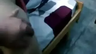 مراهقة مصرية تأخذ قضيب زوج أمها أمام الكاميرا