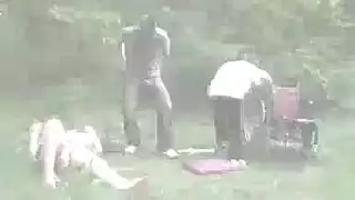 يهددوها وينيكوها غصب