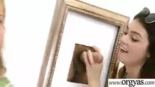 مثيرات دوليات في حركات شرجية ومهبلية صريحة