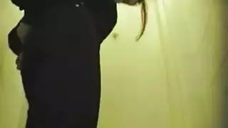 هاوية ترتدي كلوت تمارس سكس عنيف في فيلم إباحي منزلي
