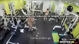 حلق الثدي بذيء