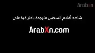 امرأة ناضجة وشاب في فانتازيا عائلية