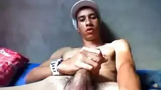 طويلات يأخذن قضيبًا قاسيًا