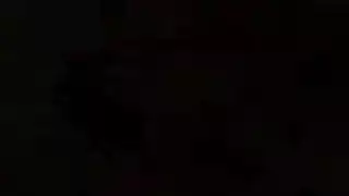 قيادة السيارة عارية