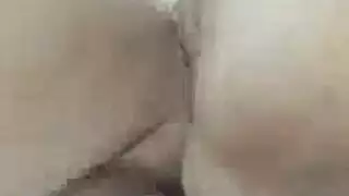 أستاذ إباحي يعطي فصله امتحان نهائي مليء بالسائل المنوي