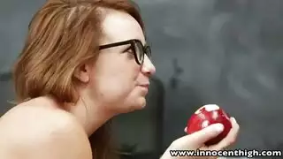 في سن المراهقة ركوب الخيل على الديك والملاعين اسلوب هزلي